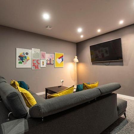 مدليسبره Stag Apartments المظهر الخارجي الصورة